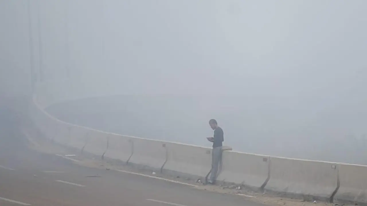 تحذير الأرصاد: شبورة مائية كثيفة تعيق الطرق السريعة والمفتوحة